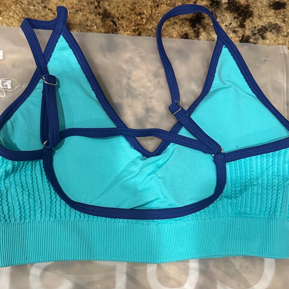 Cupshe Teal and Navy Bikini Set - Picture 5 of 7
